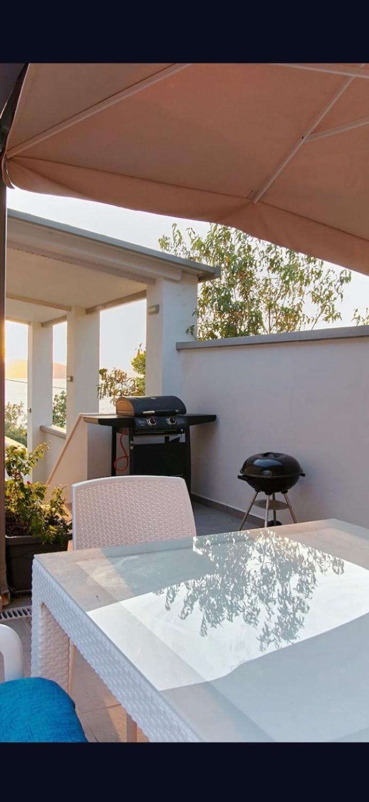The Bordeaux Door Villa Aegina Exterior photo